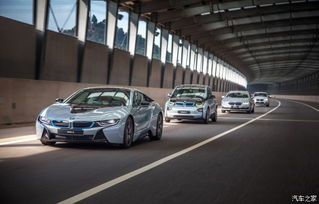 寶馬新能源車家族攜創(chuàng)新技術(shù)亮相泉州星德寶，引領(lǐng)綠色出行新篇章