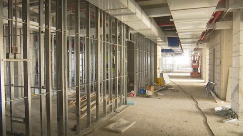 實干奮進正當時 縣一院遷建工程進入裝飾裝修 預計今年年底交付